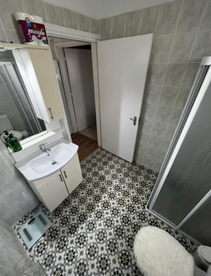 Girne Center 3 Rooms 150 M To Beach ภายนอก รูปภาพ